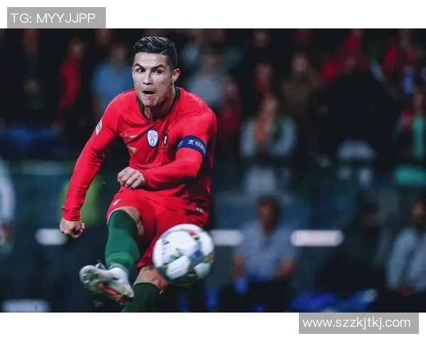 历届十大足球球星风采集锦 各时代巨星巅峰时刻回顾