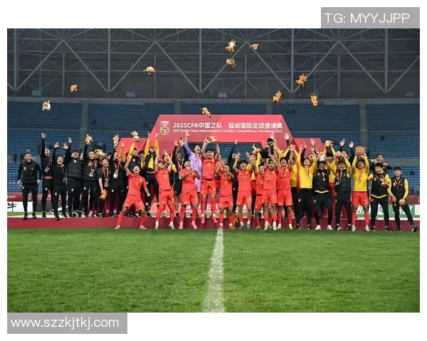 中国足球队当家球星的崛起与挑战：从国内赛场到国际舞台的全面分析